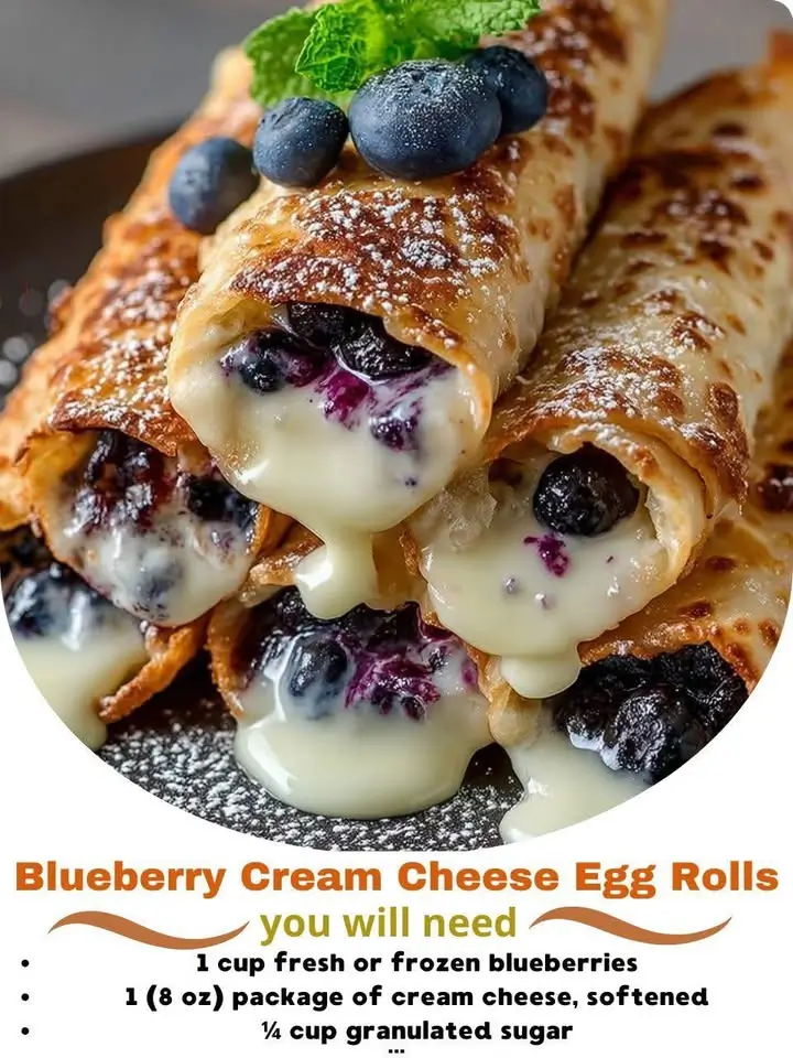 Rouleaux d'œufs au fromage à la crème aux myrtilles